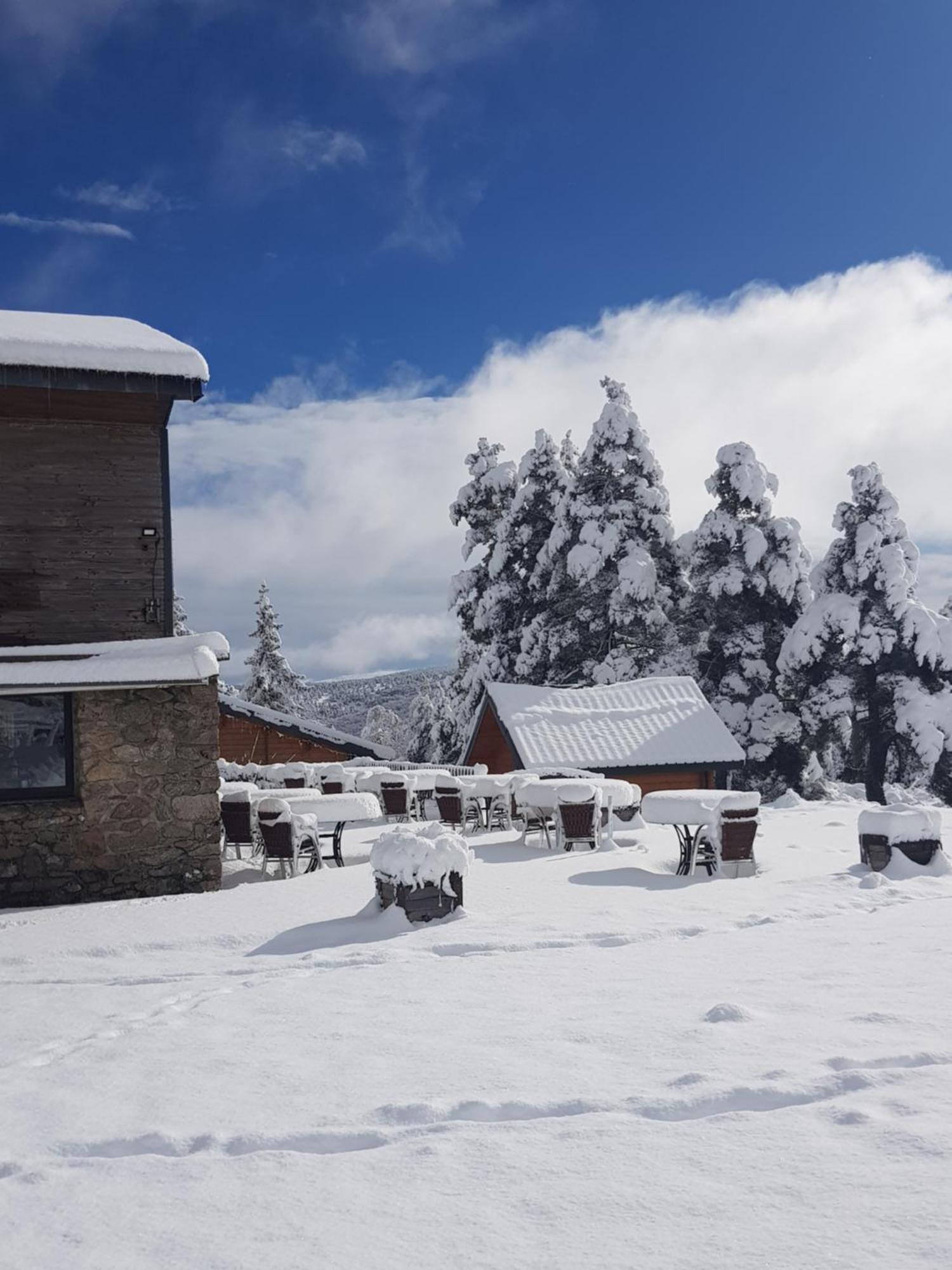 Chalet Hotel Du Mont Lozere Cubieres Exterior photo